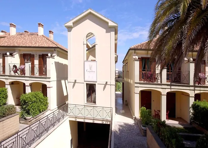 Stunning For 5 Casa vacanze